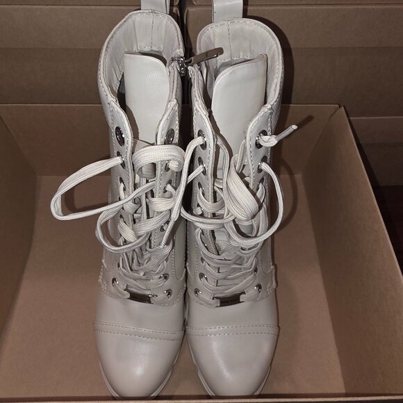 Nine West Cream Boots - Picture 2 of 4